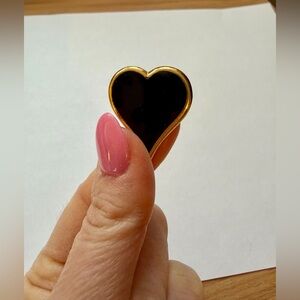 Sarah Coventry Black & Gold Heart Brooch